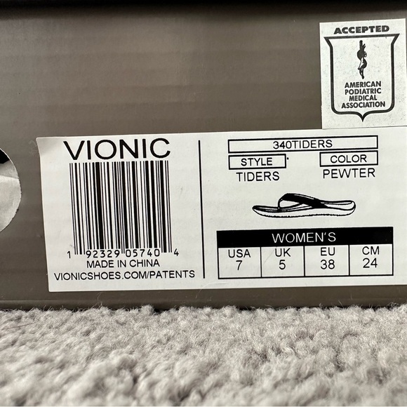 Vionic Flip Flops Tiders - Gray/Silver Rhinestones - Picture 2 of 6